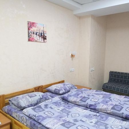 Hop Home Hostel Charkov Buitenkant foto