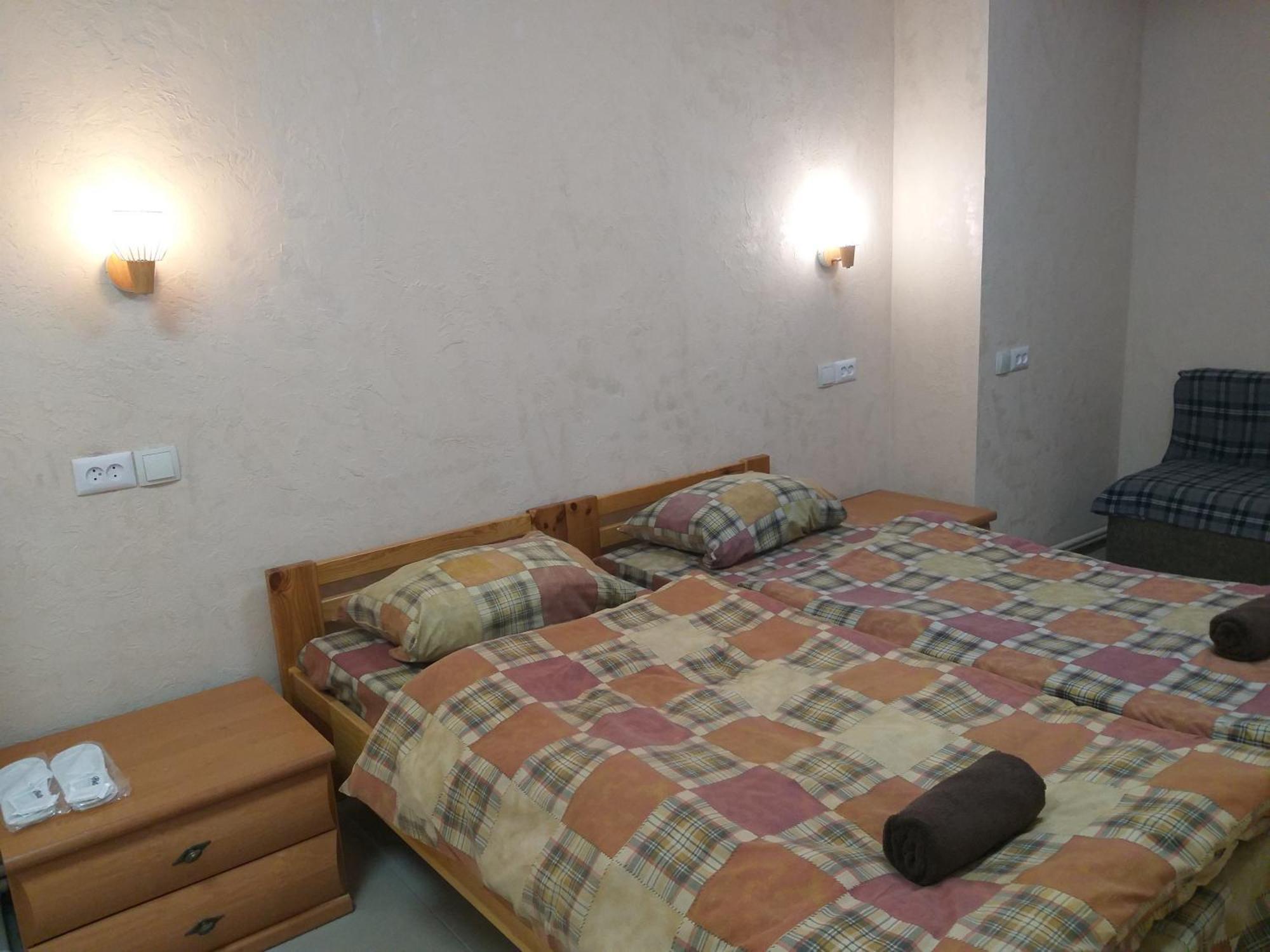 Hop Home Hostel Charkov Buitenkant foto